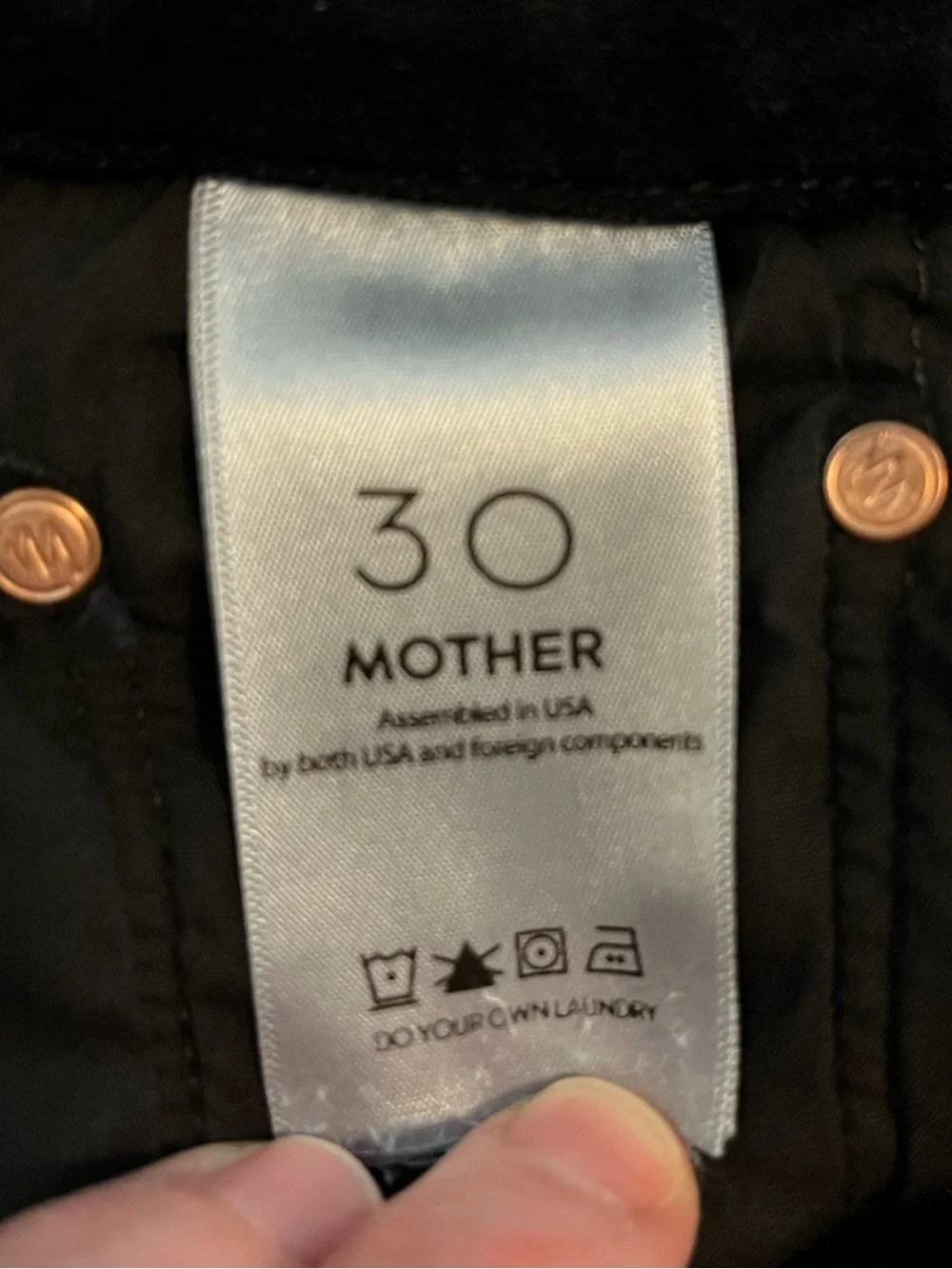 Women’s MOTHER Looker Ankle Fray Black Washed Denim Jeans - EUC Size 30